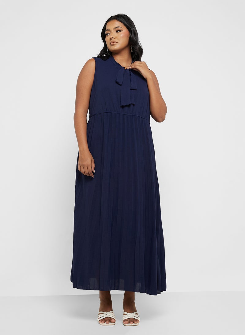 Ella Plus Pleated Bow Maxi Dress - Image 4