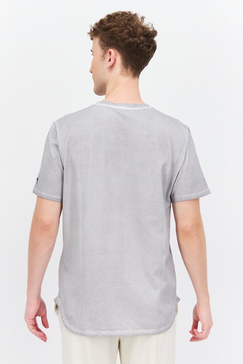 PUMA Men Sportswear Fit Short Sleeve Outdoor T Shirt, Grey - Image 2