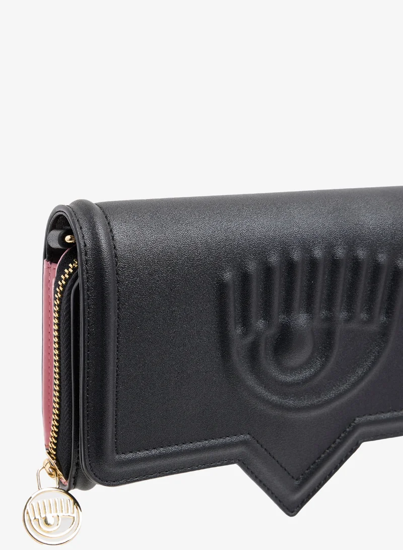 كيارا فيراغني كاميلا