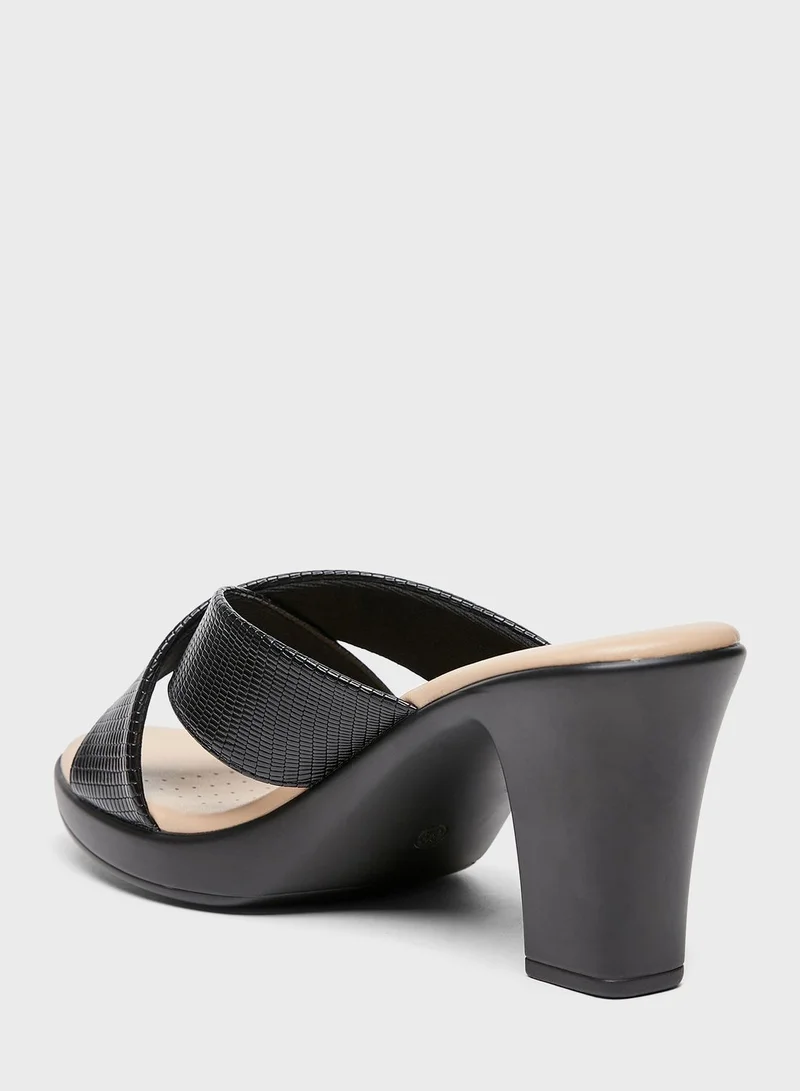 Le Confort Block Heel Sandals