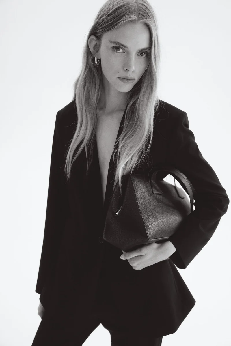 اتش اند ام بليزر ضيق