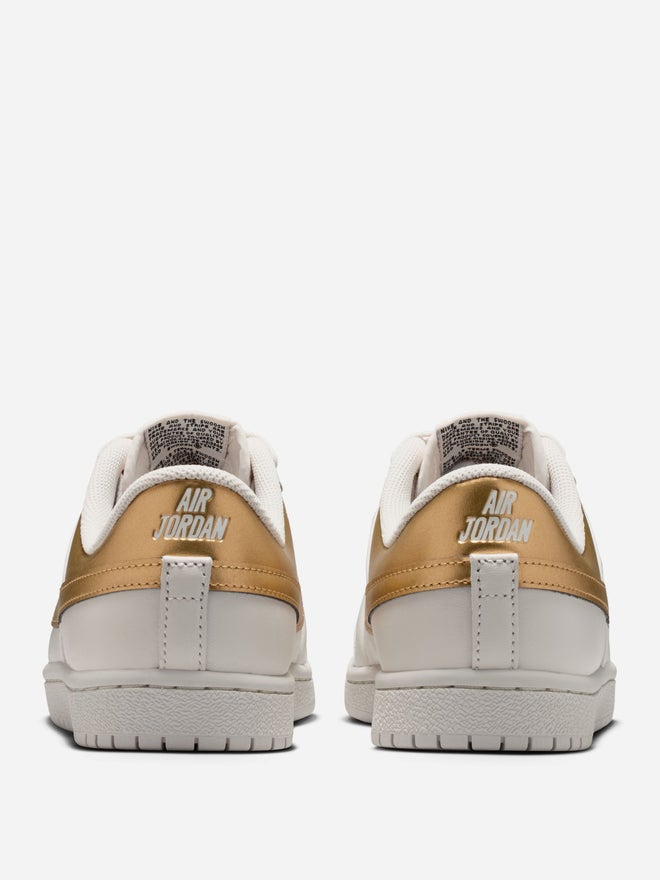 Nike Air Jordan Skyline Low Shoes - Image 5