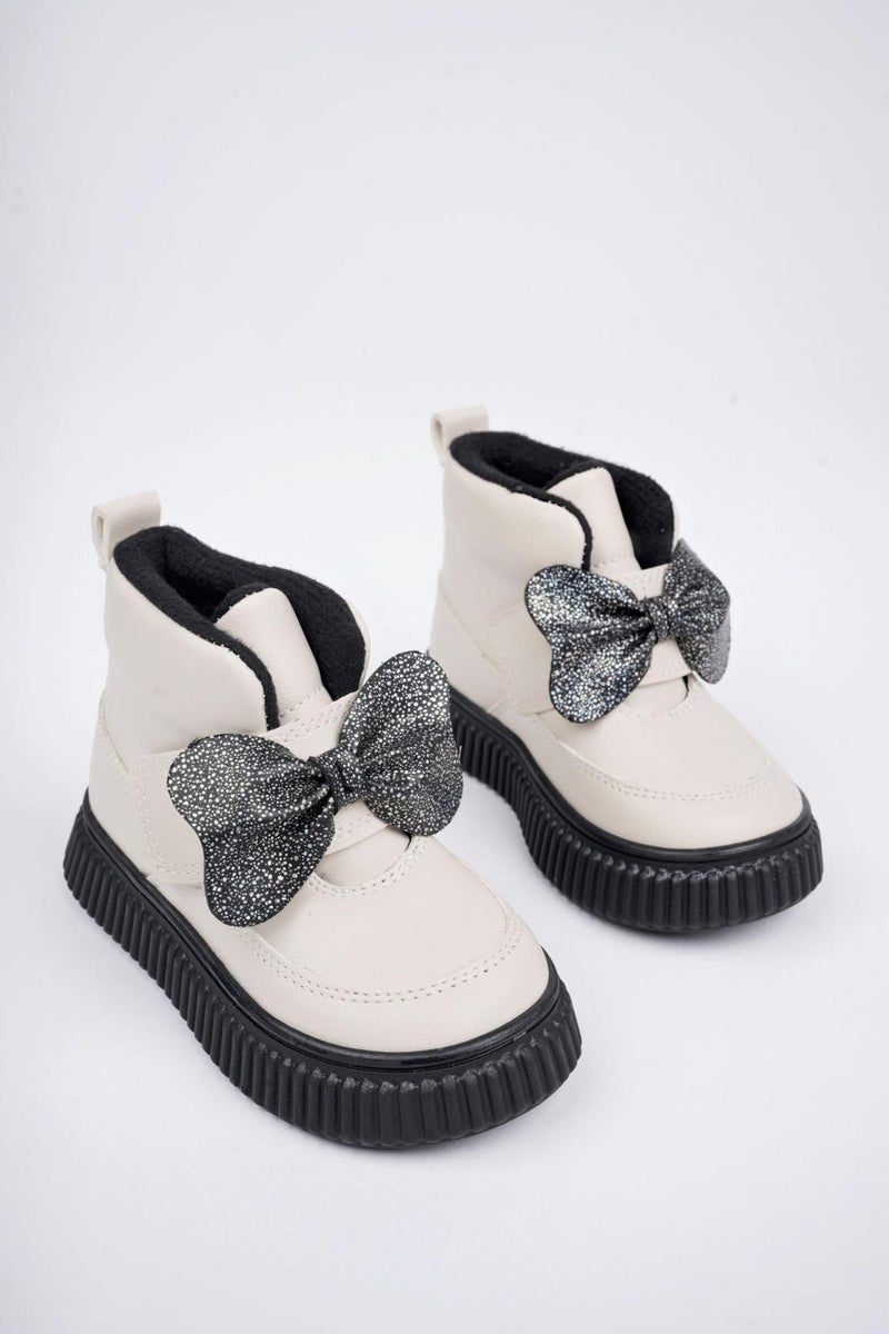 muggo Nixie Guaranteed Non-Slip Sole Comfortable Mold Velcro and Bow Kids Winter Boots  - Image 3