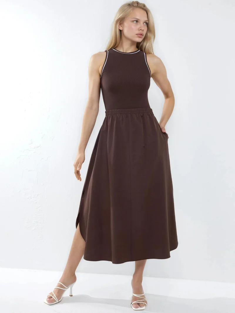 بوسيم BUSEM Sleeveless Midi Dress with Crew Neck