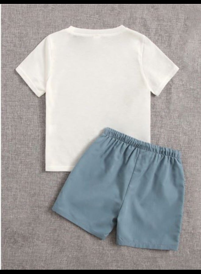 Shein SHEIN Kids EVRYDAY Young Boy Tree & Bird Print Tee & Letter Patched Drawstring Waist Shorts  - Image 2