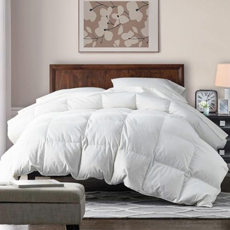 haodeWrap yourself in luxurious comfort with our premium microgel duvet. It's designed to provide warmth and comfort while being lightweight and breathable - Image 1