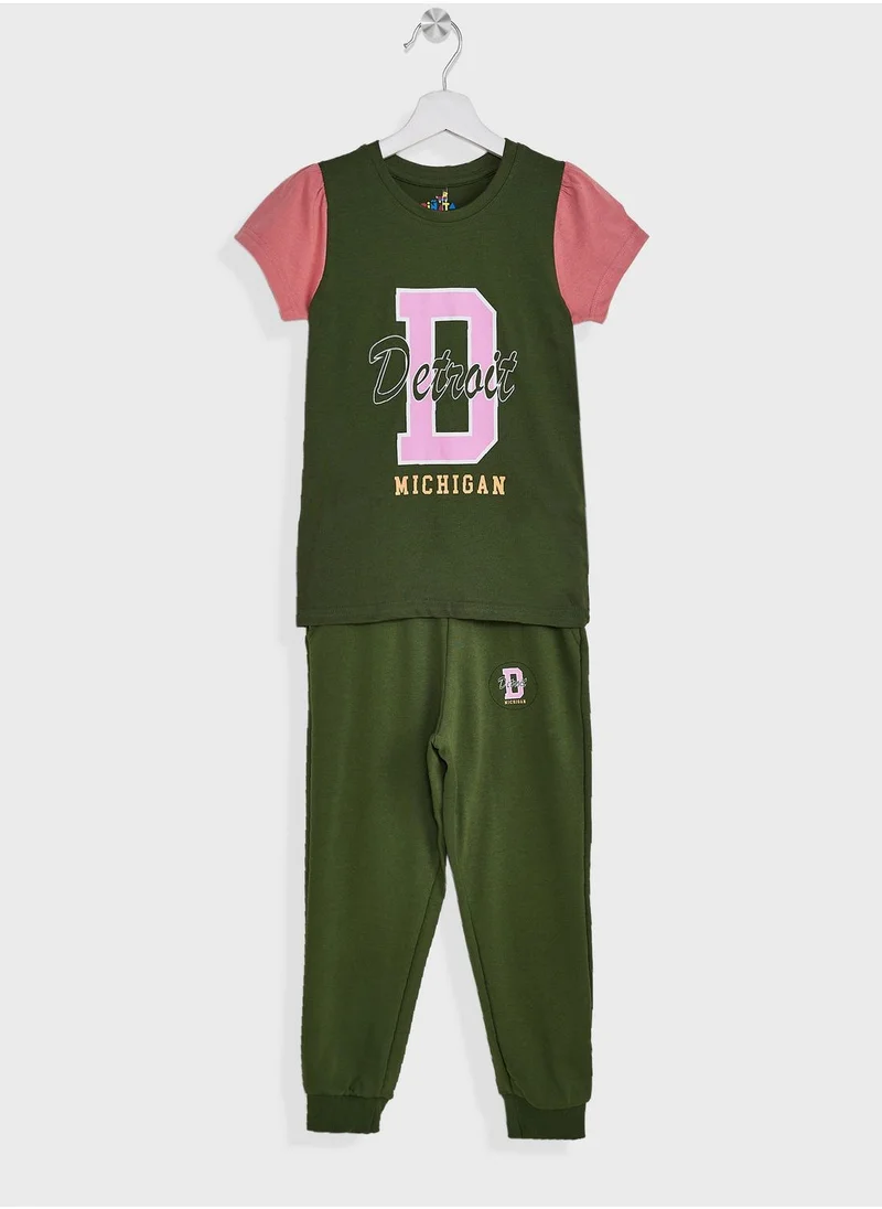 Pinata Casual T-Shirt & Joggers Set For Girls