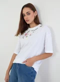 ستايلي أبيض