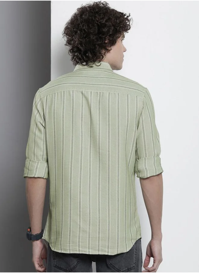 شركة المرآب الهندية Men Regular Fit Striped Full Sleeves Cutaway Collar Casual Shirt