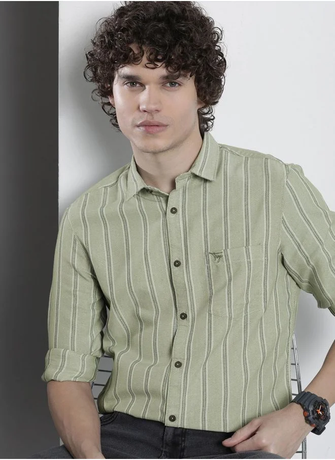 شركة المرآب الهندية Men Regular Fit Striped Full Sleeves Cutaway Collar Casual Shirt