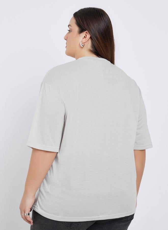 Styli Plus Size Grey Embellished Slogan T-Shirt - Image 4
