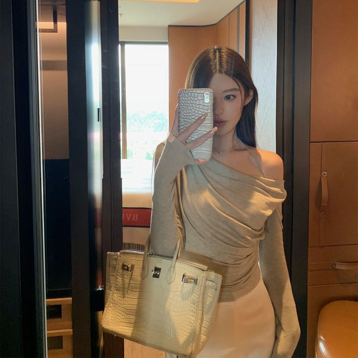 Cracker Khaki Off-The-Shoulder Halter Neck Long Sleeve T-Shirt Womens Autumn Slimming Tops Polyester Fiber One-Directional Neck Coffee color  - Image 1