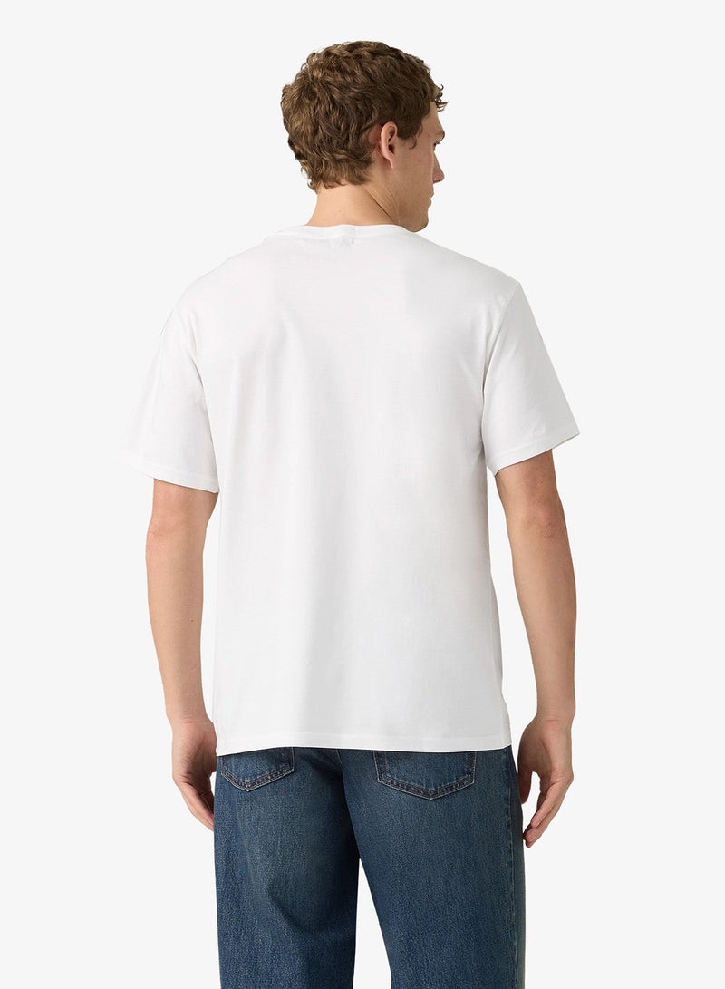 Levi's Relaxed Fit Crew Neck T-Shirt - Image 2