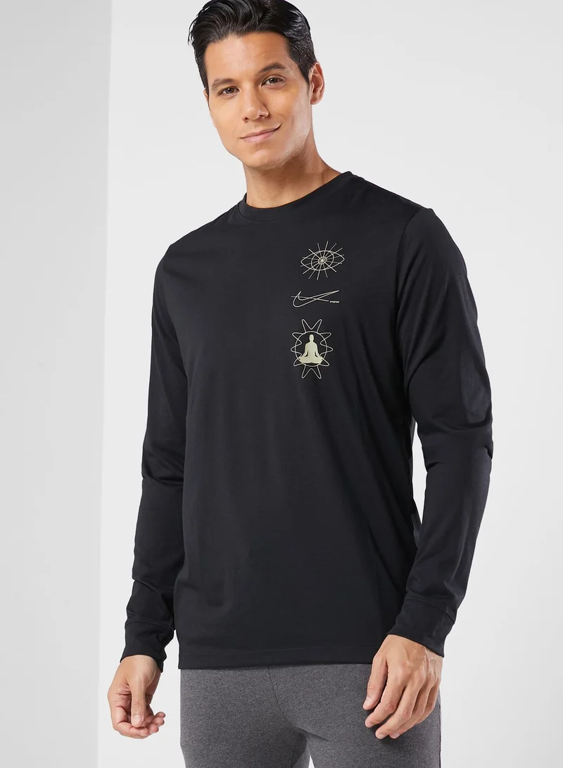 Nike Dri-Fit Seasonal Yoga Pre T-Shirt