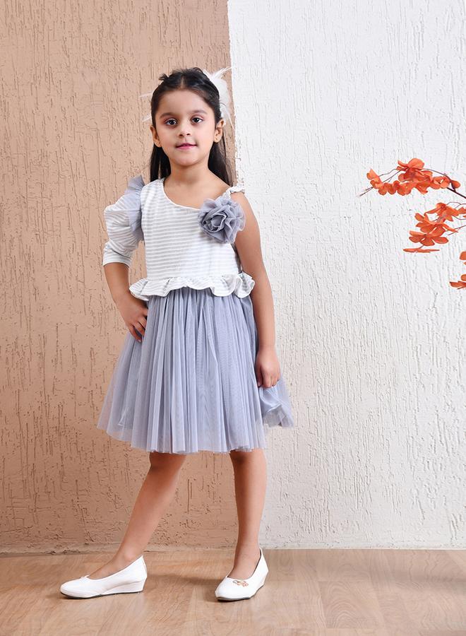 بيلا مودا فستان تول مخطط - Image 1