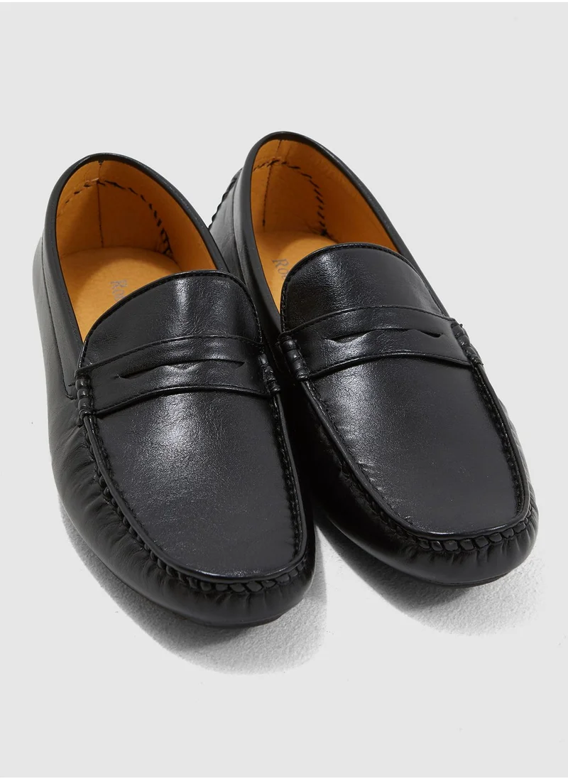 Robert Wood Classic Saddle Detail Moccasins