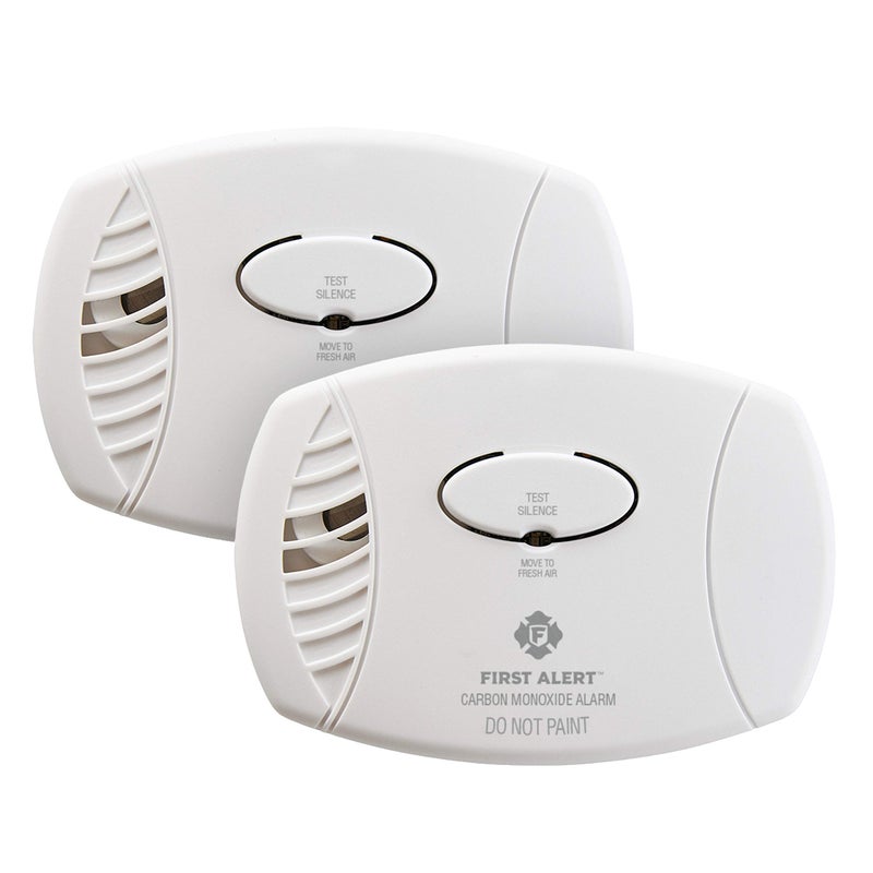 FIRST ALERT Carbon Monoxide Detector, No Outlet Required, Battery Operated, CO400, White, 2 Count (Pack of 1) - Image 1