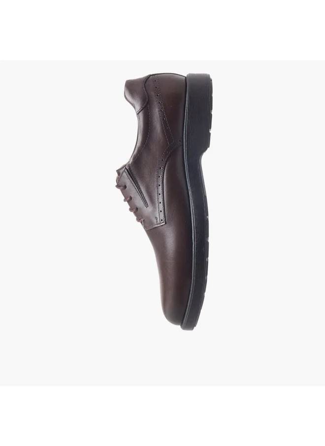 لو كونفورت Men's Solid Derby Shoes with Lace-Up Closure