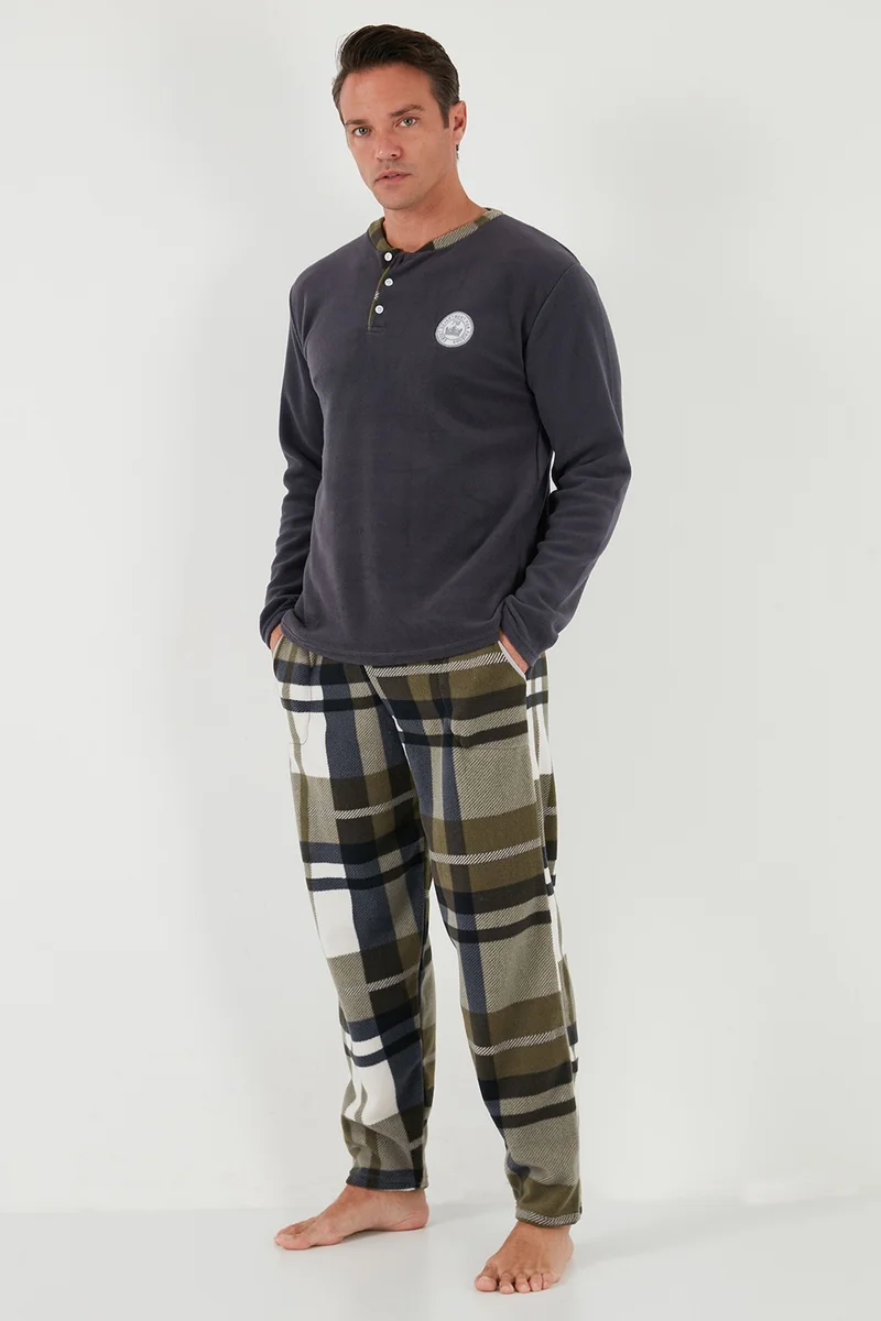 Buratti Plaid Regular Fit Buttoned Crew Neck Winter Fleece Pajama Set Men's Pajama Set 60961008