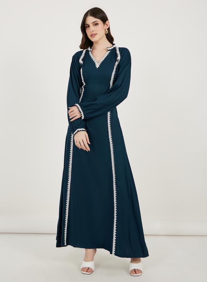 Styli Styli V Neck Lace Insert Kaftan - Image 1