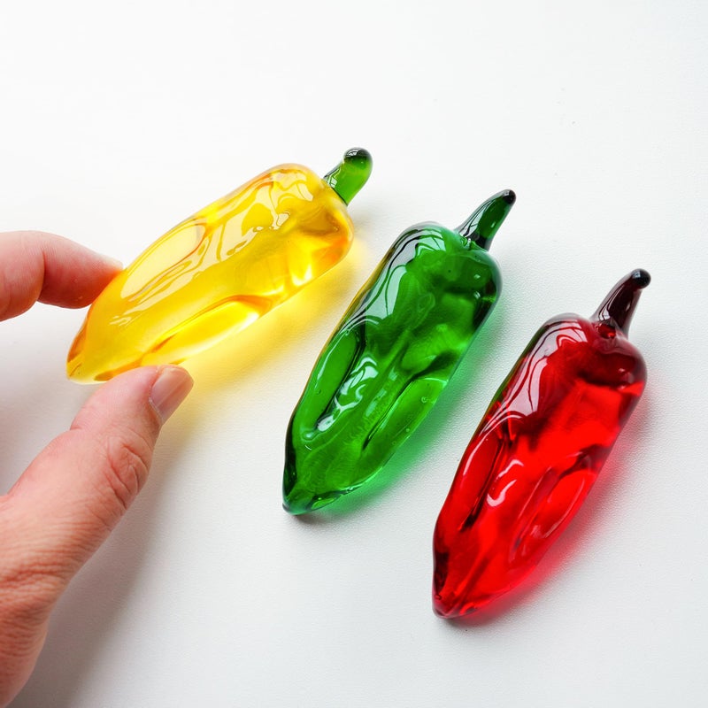 KRISININE Set of 3 Glass Chili Miniature Figurines Fall Decorations for Home Crystal Fruits Vagetables Paperweights for Kitchen Tabletop Glass Christmas Centerpiece Decor(1.2 * 3.8inch) - Image 3