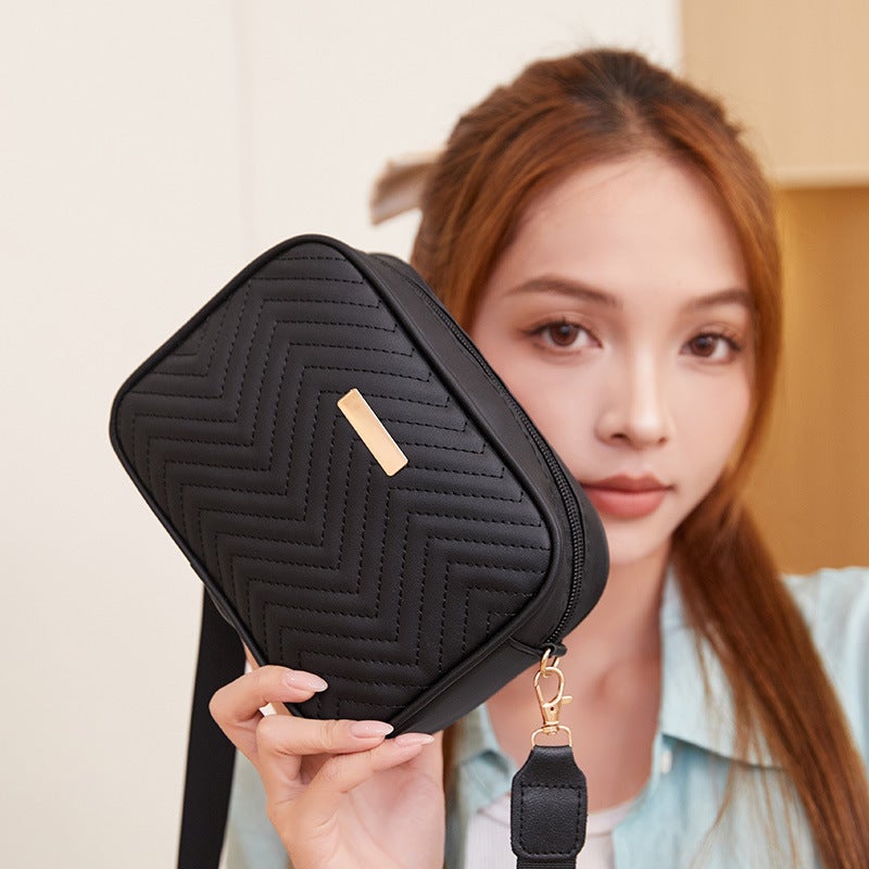 Korean Style Small Square Bag Women'S Bag 2024 Summer Wave Embroidered All-Match Shoulder Crossbody Small Bag Lightweight Mobile Phone Bag - Image 4