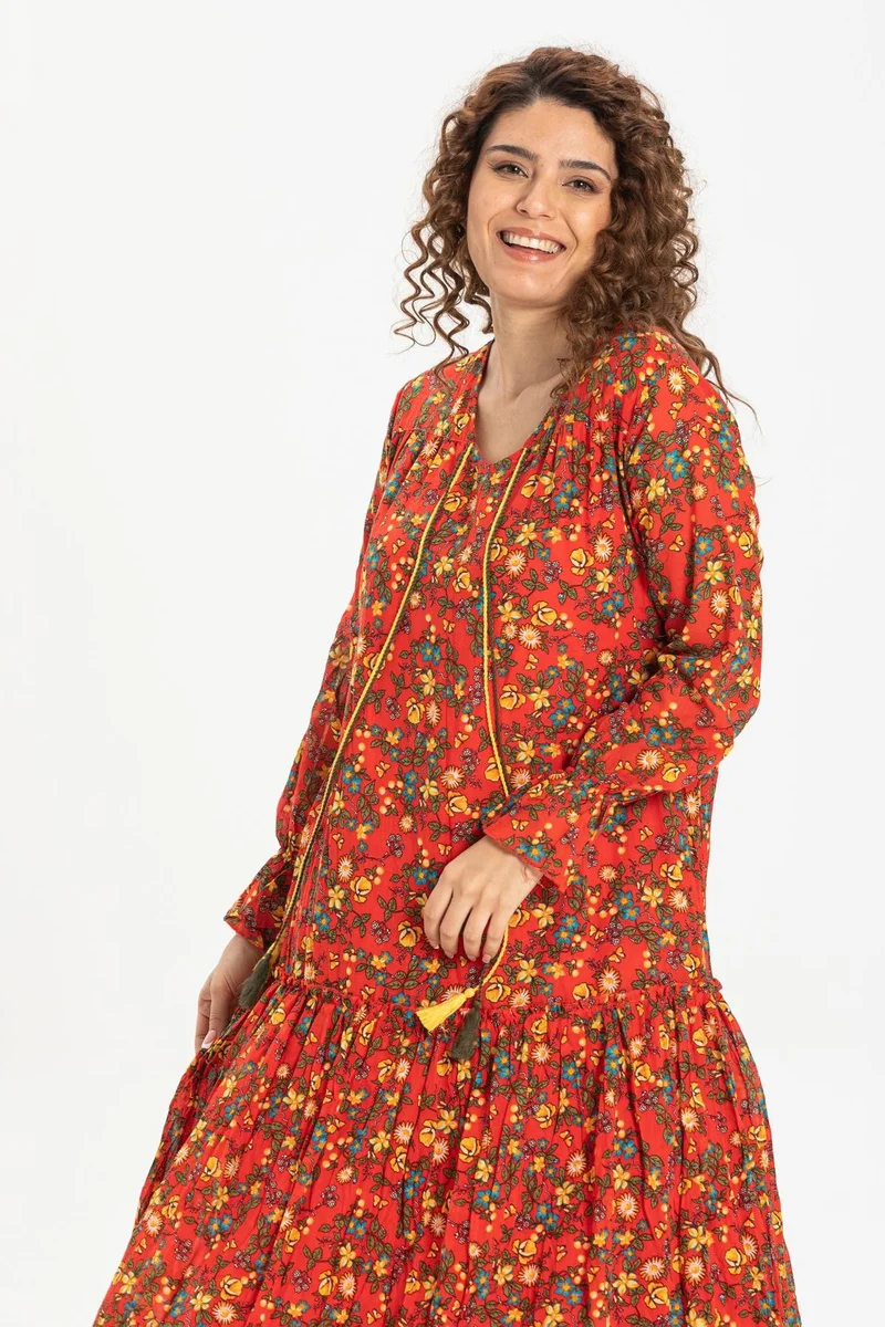 اليش شيل بيزي Floral Tiered Maxi Dress