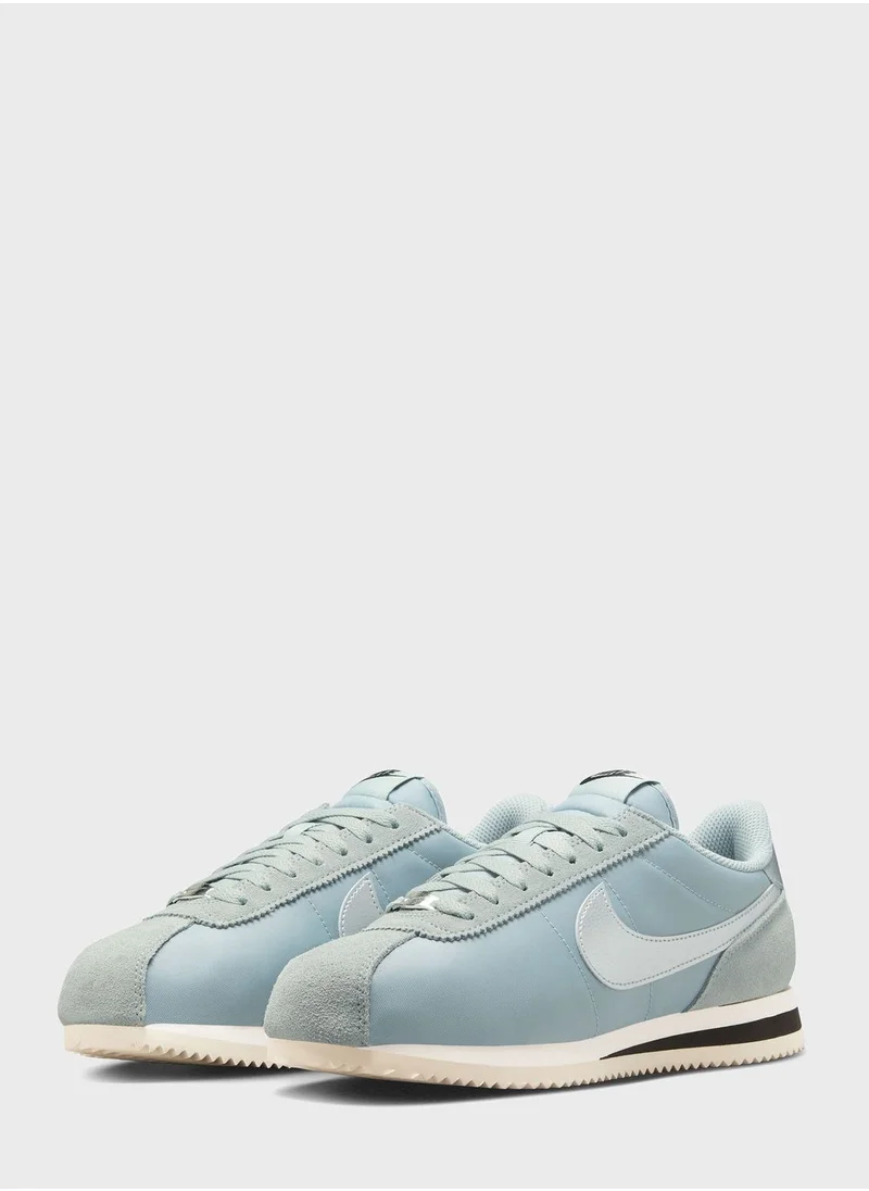 نايكي Cortez Txt
