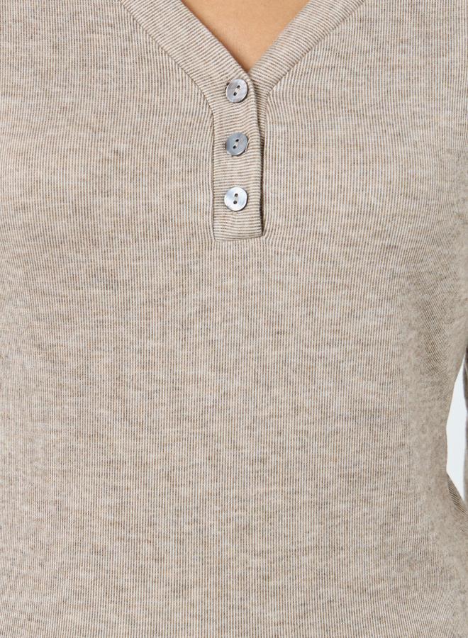 ستايلي طقم بيجاما من بلوزة ناعمة مضلعة وشريط أزرار - Image 4