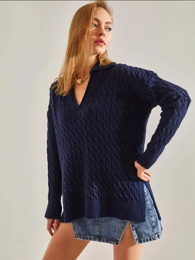 Bianco Lucci LUCCI Textured V-Neck Knit Sweater