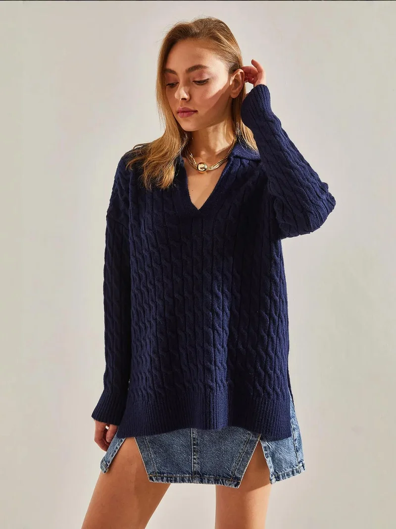 Bianco Lucci LUCCI Textured V-Neck Knit Sweater