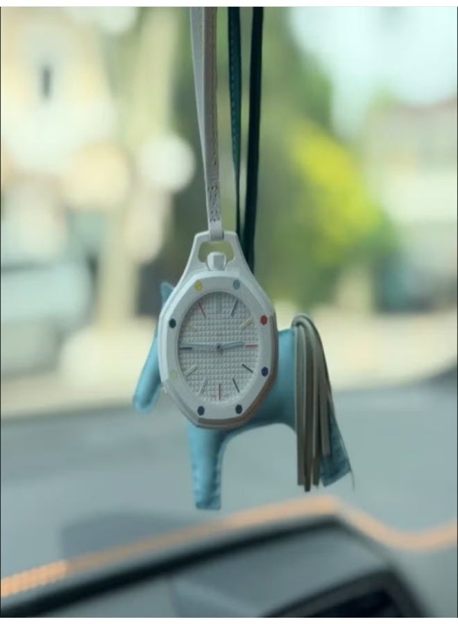 سبورت ساعة جيب / ساعة تعليق للجنسين مع حزام جلدي، تتميز بإطار ثماني الأضلاع ومينا مزين برسومات "بويول باب" (Boyol Pap)، وتصلح كإكسسوار لتزيين حقائب الظهر – هدية عصرية مميزة. - Image 5