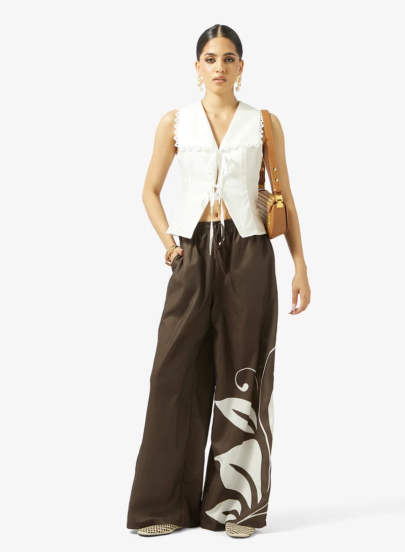 خزانة Pant With Floral Print