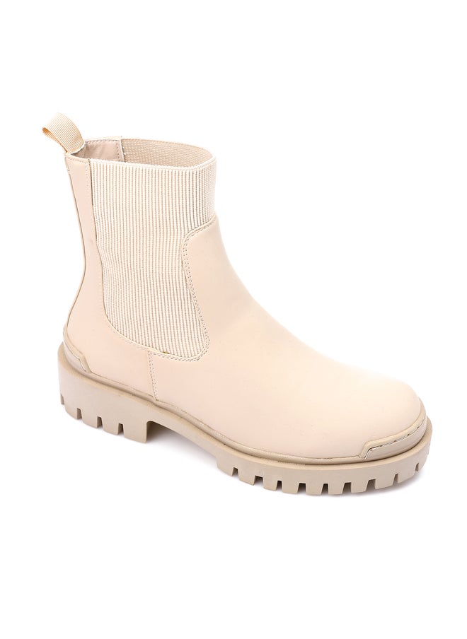 DejaVu - Women's fashionable mono colored half boots - Image 1