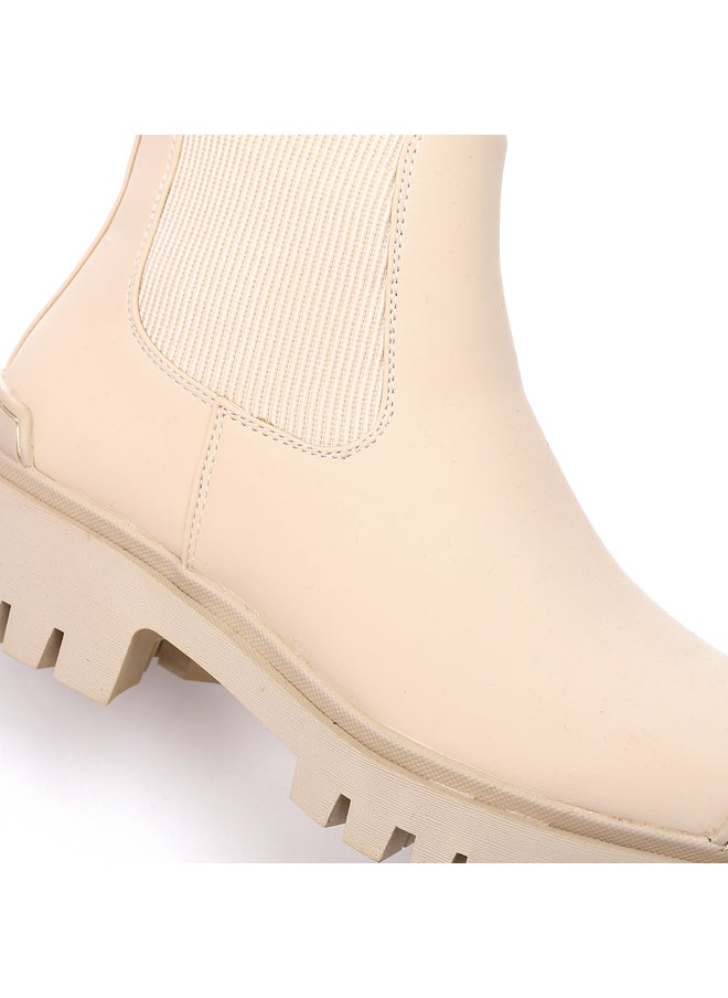 DejaVu - Women's fashionable mono colored half boots - Image 1
