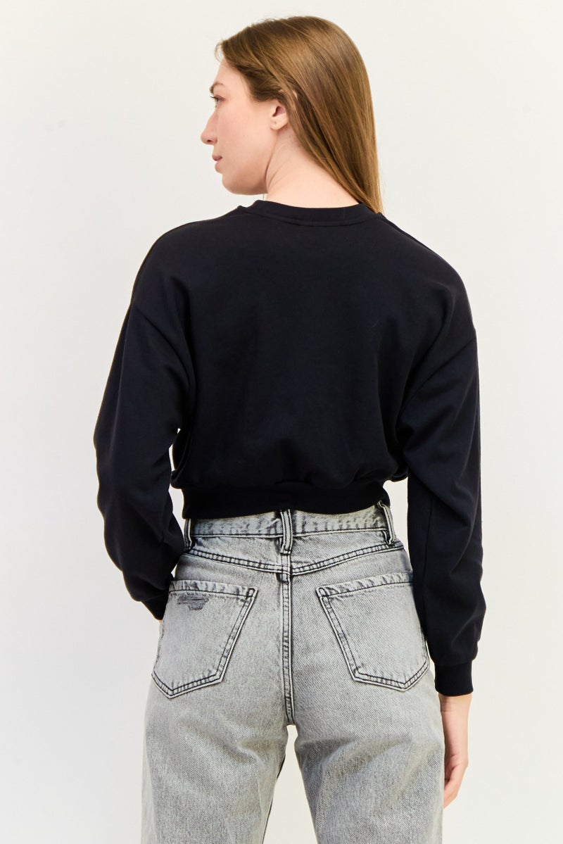 Levi's Women Crew Neck Graphic Print Long Sleeve Sweatshirt, Black  - Image 2
