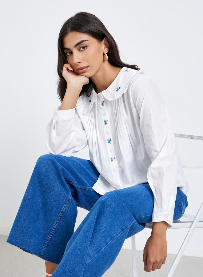 ستايلي بلوزة بياقة بيتر بان وتفاصيل مُطرّزة - Image 1