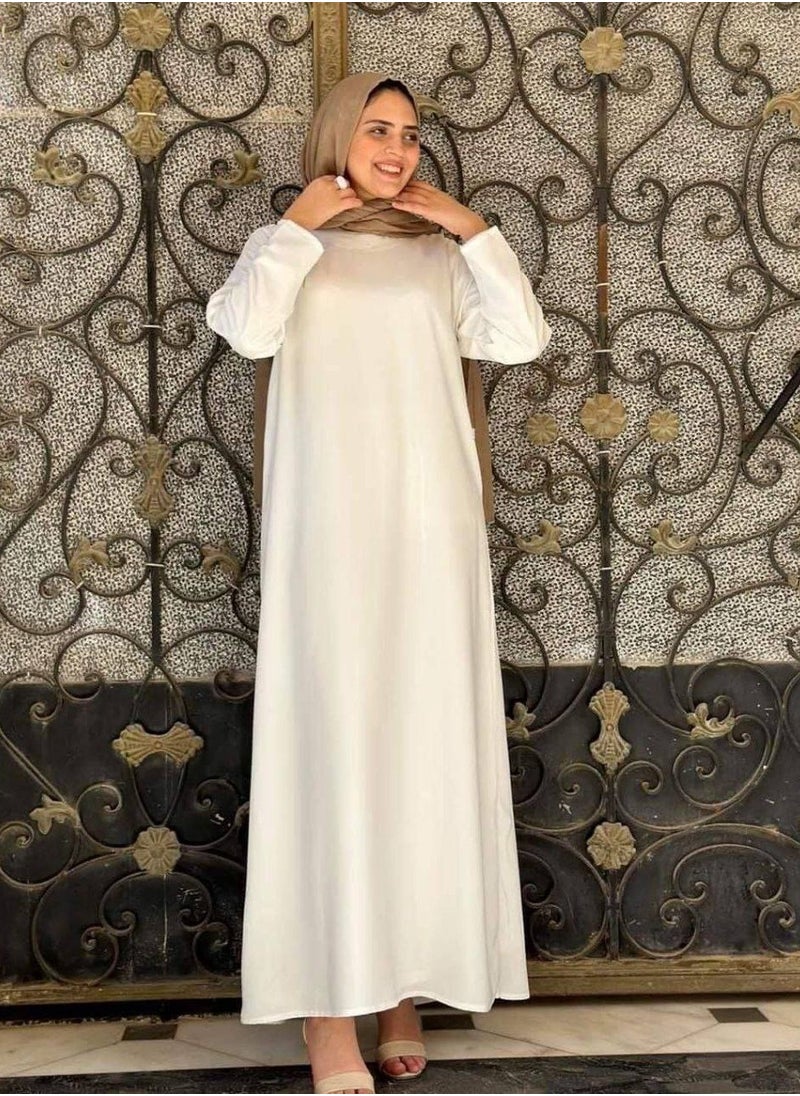 عبايه أساس من القماش الفاخر  سي واي  المستورد رائعة المظهر باللون الأبيض الجميل