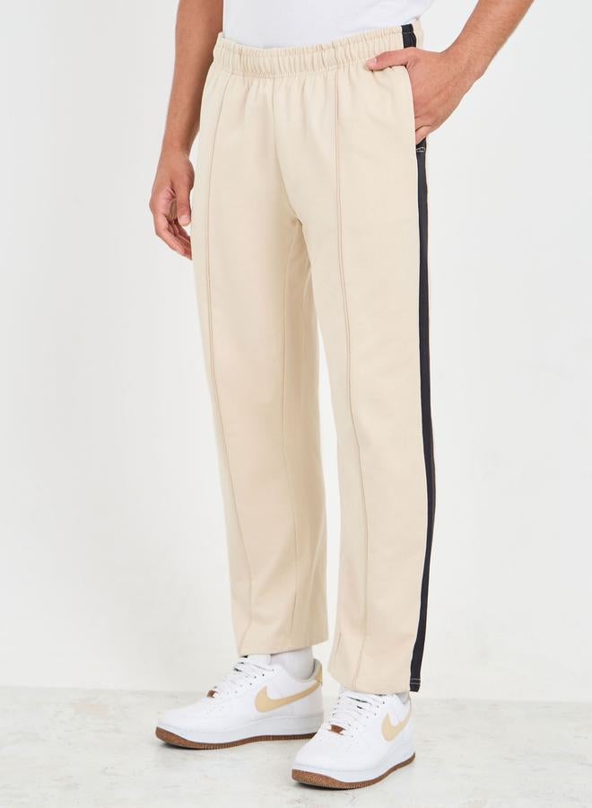 ستايلي بنطلون جوجر بقصة مريحة وفتحات جانبية وجيوب بسحاب - Image 1