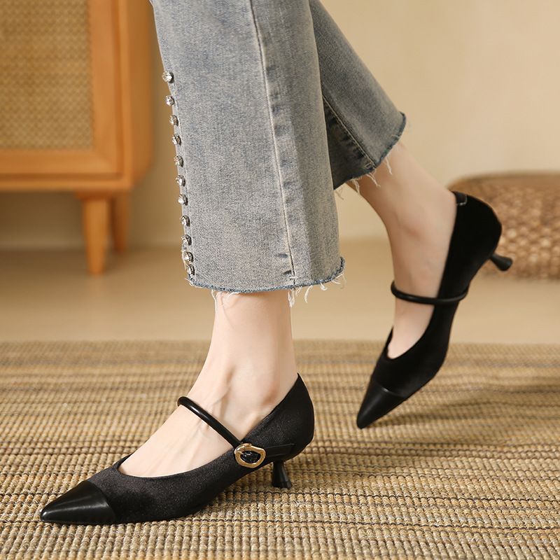 Chanel Style Single-Layer Shoes Women'S Temperament Ol Shallow Mouth Single-Layer Shoes One-Character Buckle Color Matching Suede All-Match Vintage Mary Jane Shoes - Image 4