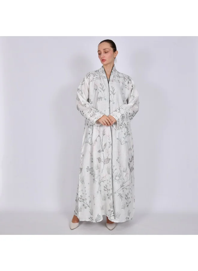 HAWRAA ABAYA White half-cloche abaya with embroidery all over the abaya