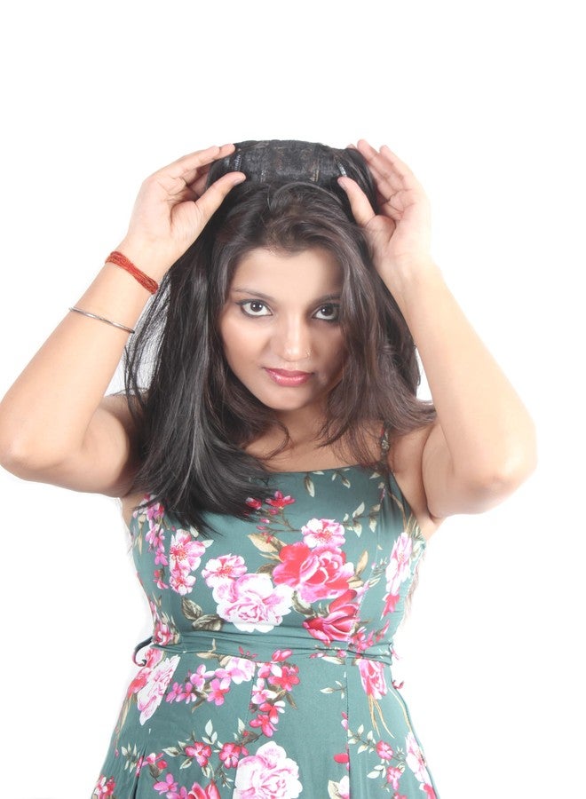 ريتزكارت وصلة شعر ريتزكارت بطول 20 بوصة، مستقيمة وذات لون طبيعي، لتغطية منطقة الصلع الأمامي، مصنوعة من ألياف صناعية عالية الكثافة للنساء (بني). - Image 4
