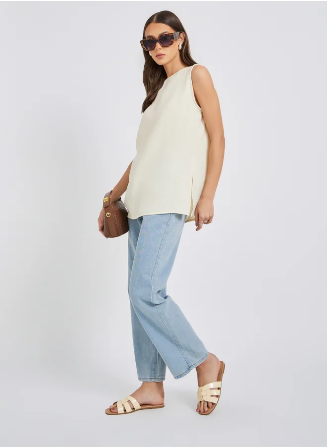 ستايلي Longline Sleeveless Top with Side Slit