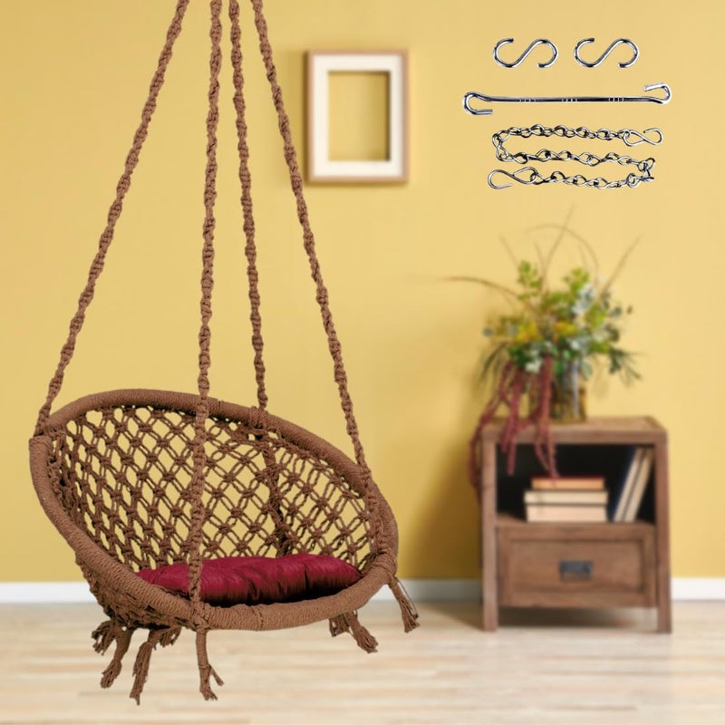 أرجوحة Swingzy مصنوعة من القطن بشبكة حبل دائري معلقة للأطفال والبالغين 100% قطن كرسي أرجوحة مع وسادة مربعة حمراء وإكسسوارات سلسلة معلقة للاستخدام الداخلي والخارجي في الحديقة سعة 120 كجم بني