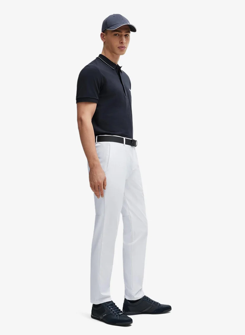 بوس سنيكرز بمزيج من الجلد السويدي والجلد الصناعي