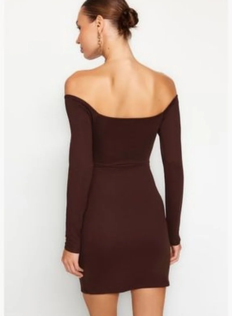 trendyol Ottoman Brown Shirring Detailed Fitted Mini, Stretchy Knit Dress with Slit TWOAW24EL00226.