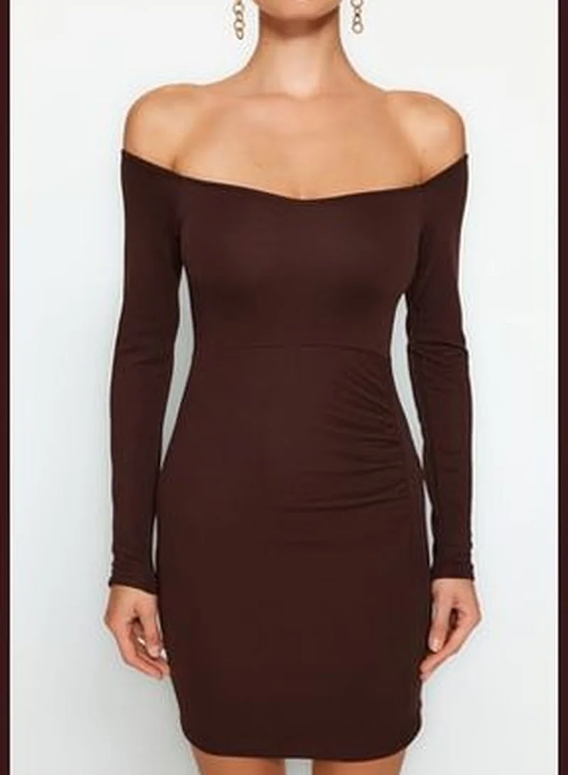 trendyol Ottoman Brown Shirring Detailed Fitted Mini, Stretchy Knit Dress with Slit TWOAW24EL00226.