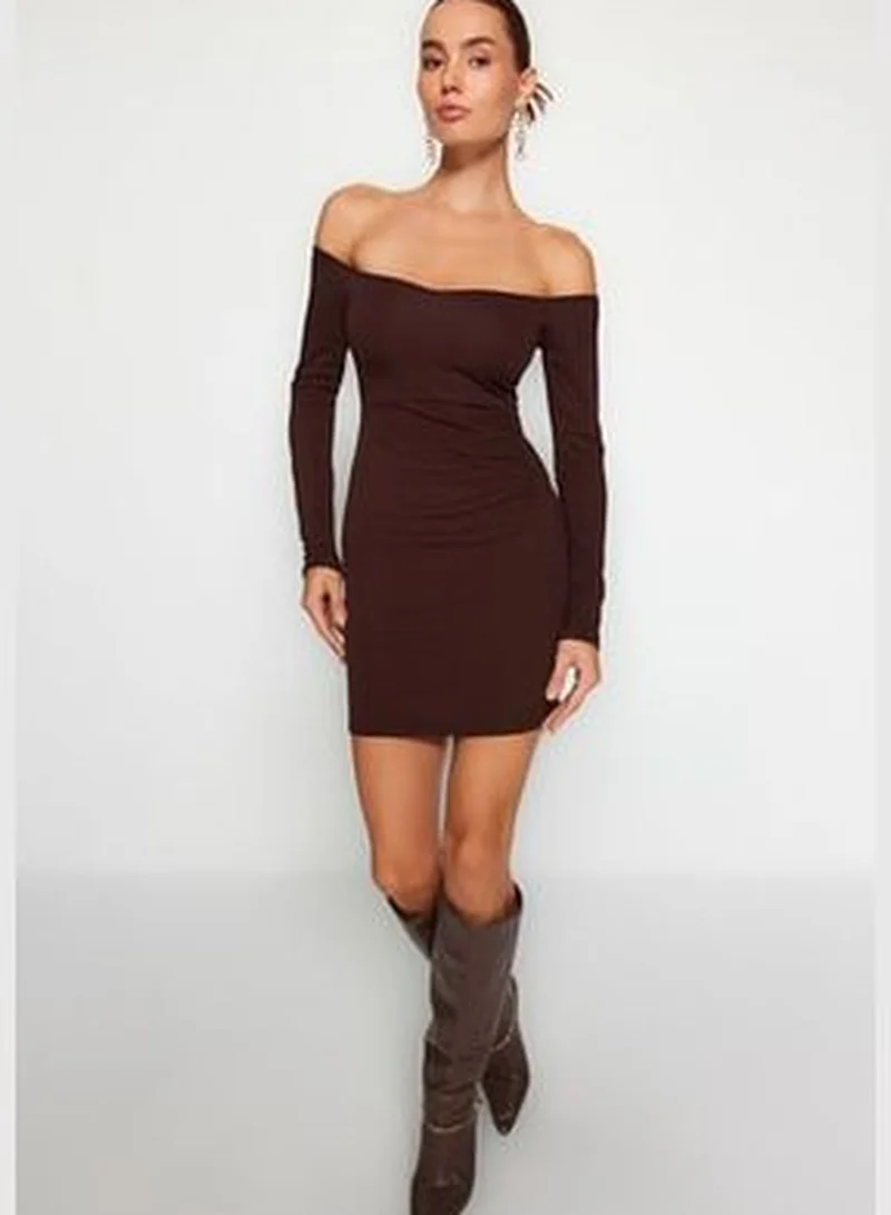 trendyol Ottoman Brown Shirring Detailed Fitted Mini, Stretchy Knit Dress with Slit TWOAW24EL00226.