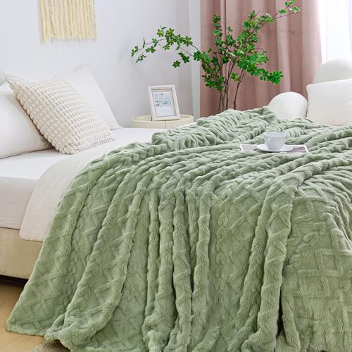 Aganear Fleece Throw Blanket - Cozy Soft Lightweight Fuzzy Throw Blanket for Women Portable Throw Blankets for Couch, Warm Present for Birthday, Christmas, Halloween, Housewarming(50"x60", Sage Green) - Image 3