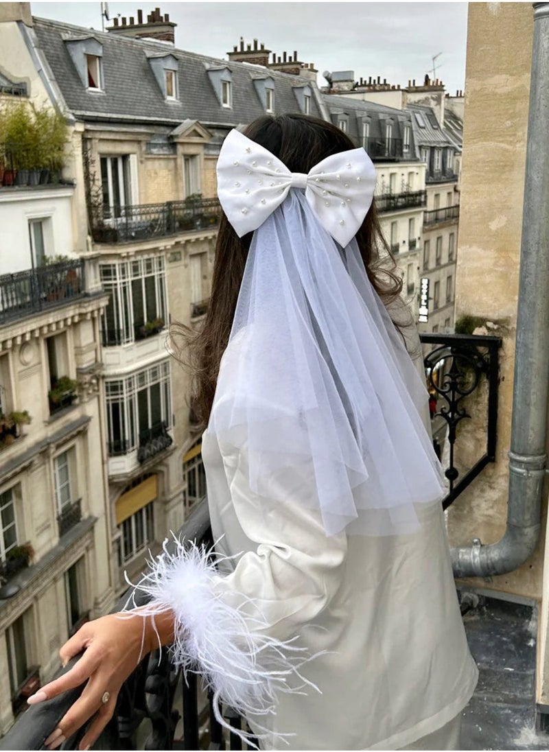 Talking Tables Bride to Be White Pearl Bow Veil  - Image 1
